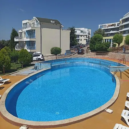 Lägenhet Sunset In With Pool, Spa, Gym And Parking By Flat Mаnager *
